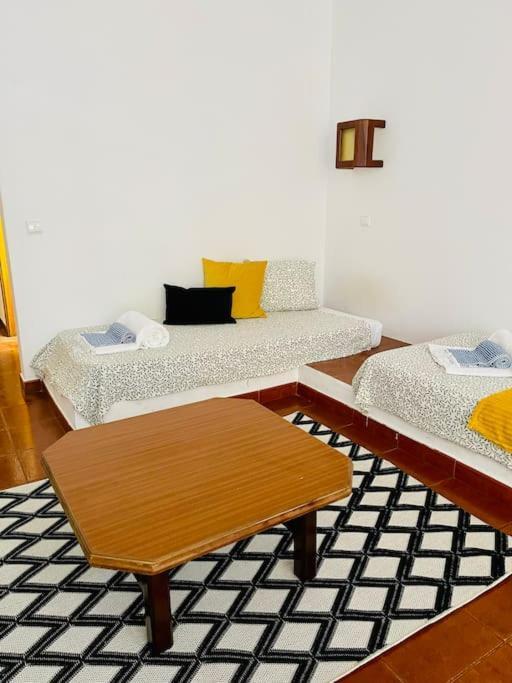 Apartamento T1, Da Oura *