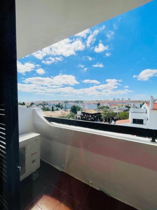 Apartamento T1, Da Oura